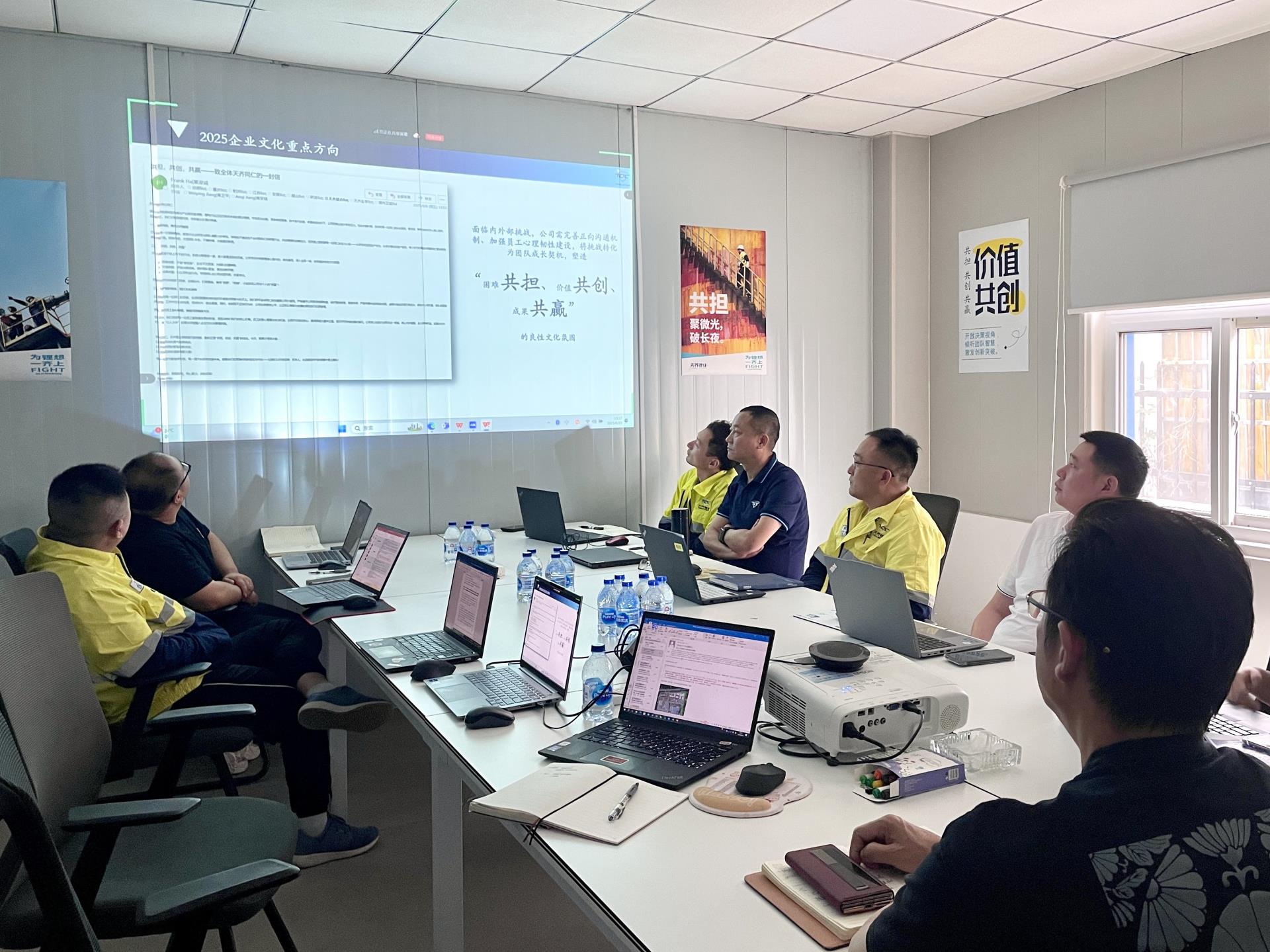 Ê×Ò³| ×ðÁú¼¯ÍÅÖйú¹Ù·½ÍøÕ¾